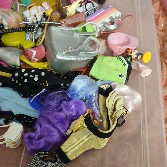 Assorted Doll Accessories Bundle - Picture 2 of 4